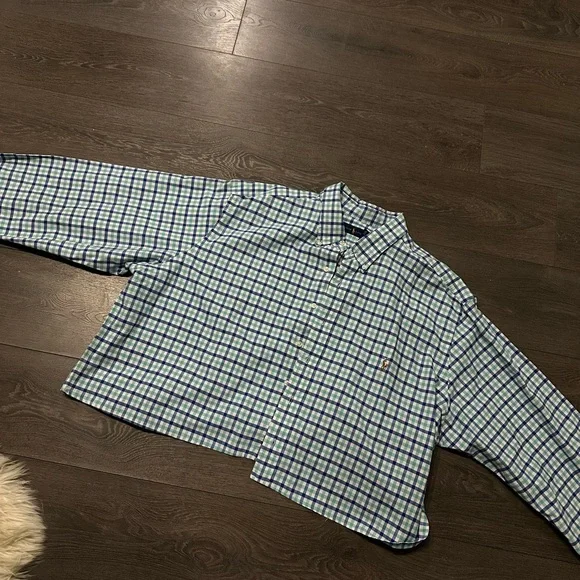 REMADE Limited unisex Plaid Button-Up Cropped Shirt - Picture 1 of 2